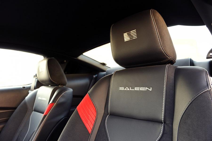 Интерьер Saleen S281 2010 года  (фото 23 из 51)